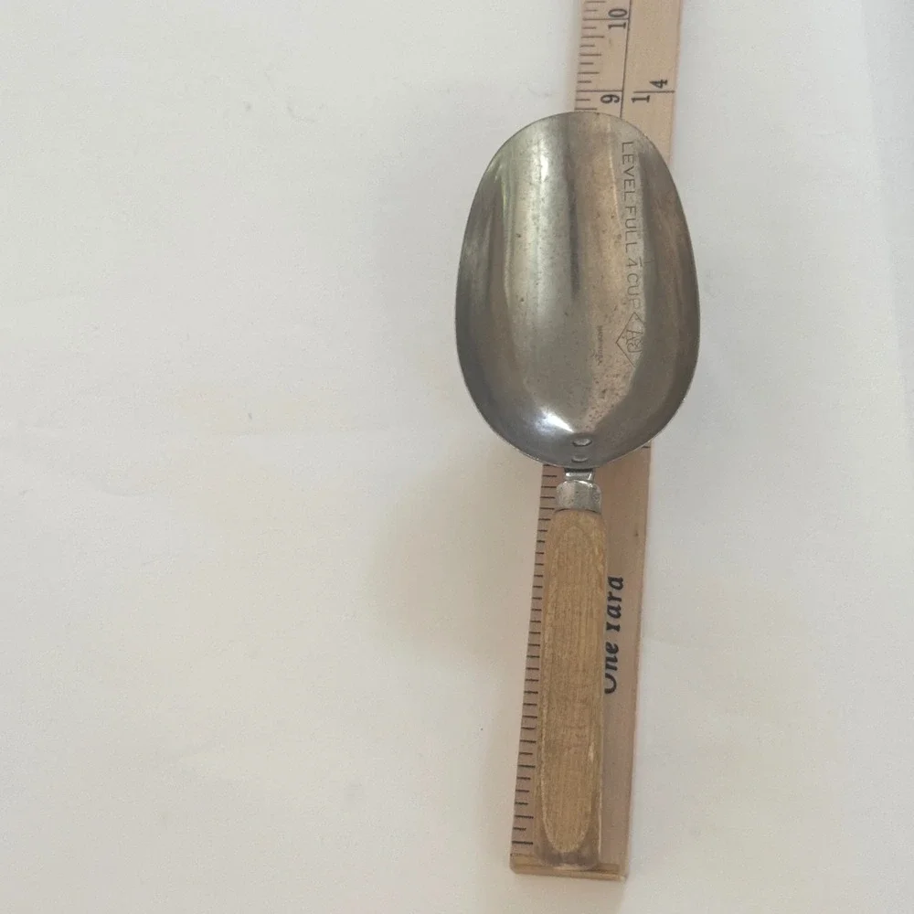 Vintage A&S 1/4‎ Cup Aluminum Scoop Wood Handle Advertising Palos Verdes CA